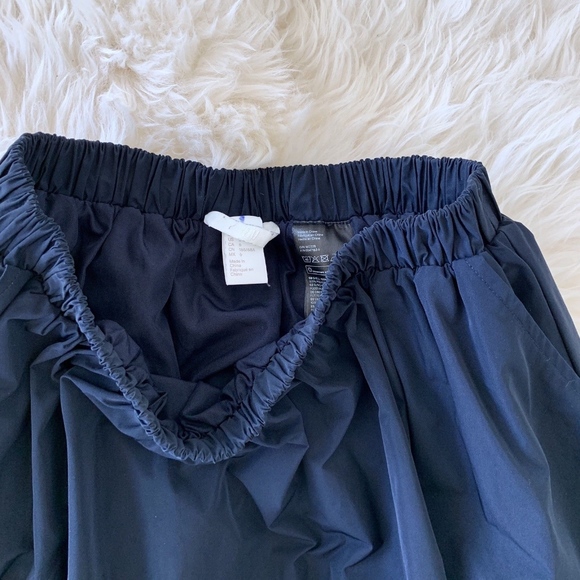 H&M Navy Blue Flare Circle Mini Skirt - Picture 3 of 7